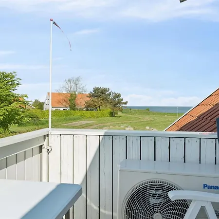 Arnke - 300m From The Sea By Interhome